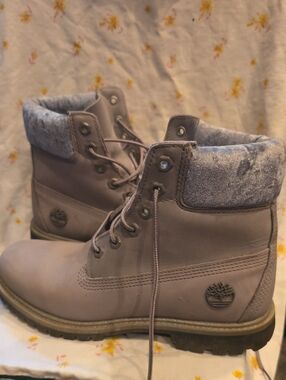 Timberland Women's Taupe Lace-Up Padded Collar Boots